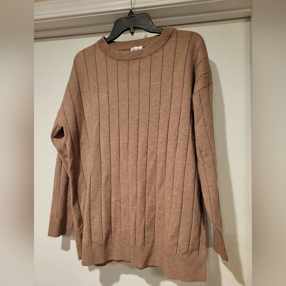 Zyia Active size small sweater